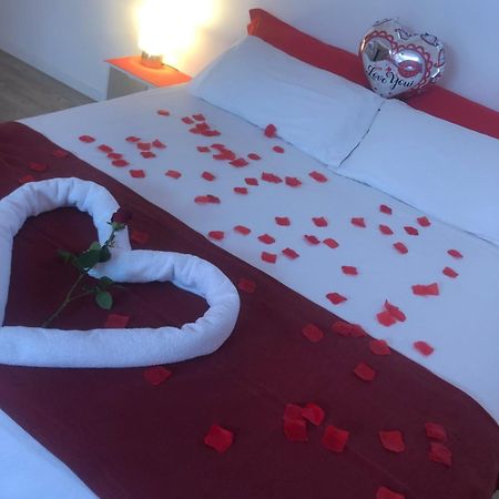 Dépendance Ragaraja con sauna e idromassaggio Pordenone Esterno foto
