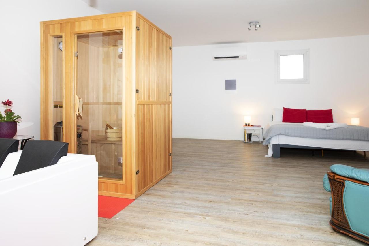 Dépendance Ragaraja con sauna e idromassaggio Pordenone Esterno foto