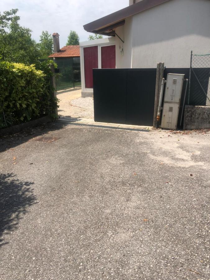 Dépendance Ragaraja con sauna e idromassaggio Pordenone Esterno foto